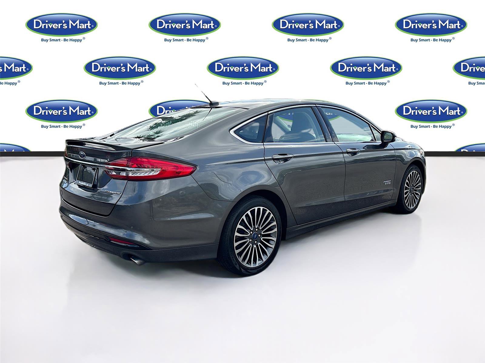 Used 2018 Ford Fusion Energi Titanium FWD image 7