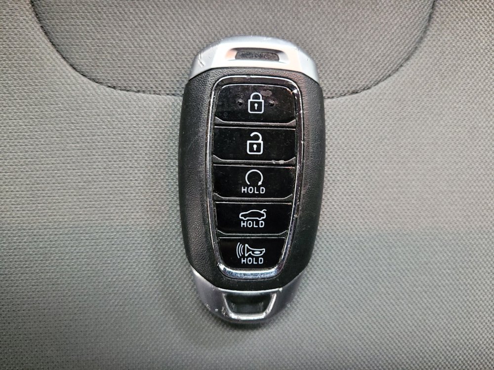 Used 2022 Hyundai Elantra SEL FWD image 32