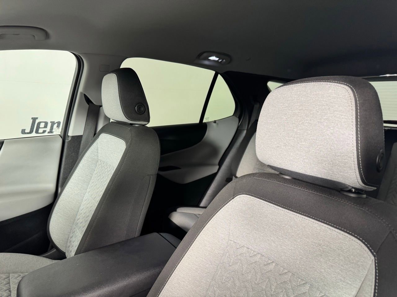 Used 2023 Chevrolet Equinox LT image 11