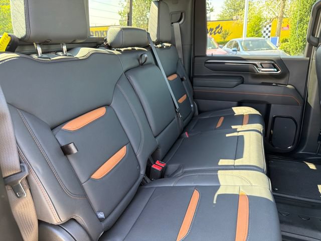 Used 2025 GMC Sierra 2500 AT4 w/ AT4 Premium Plus Package AWD/4WD image 28
