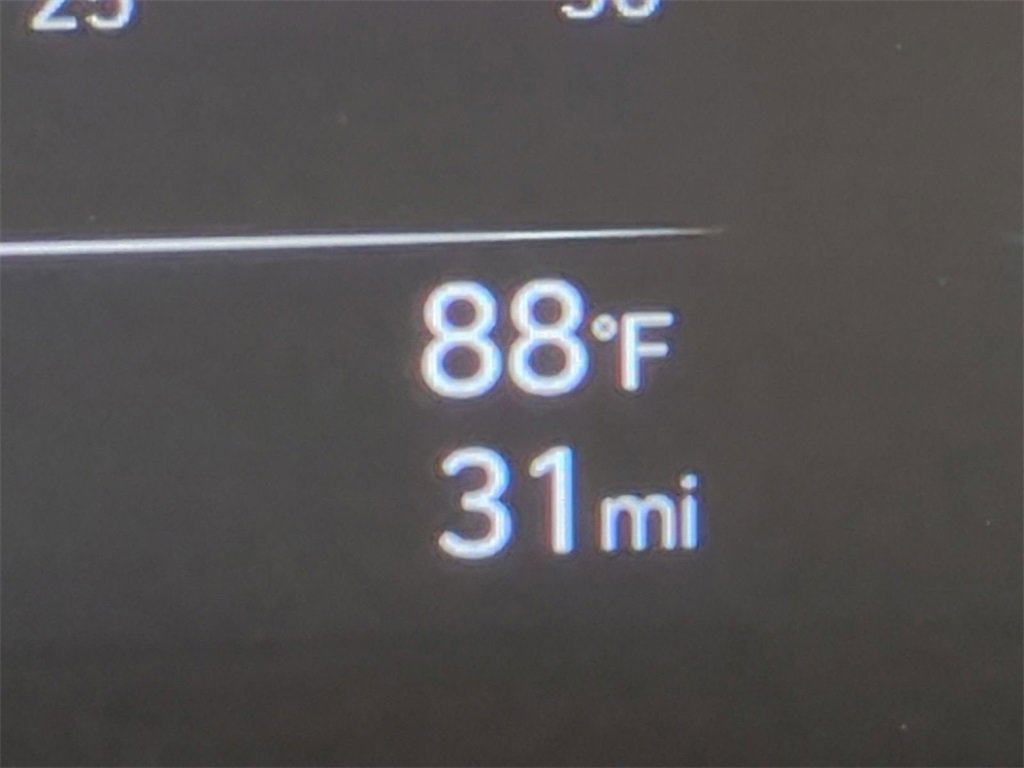 New 2025 Hyundai Venue SEL image 33