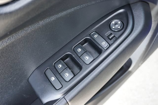 Used 2025 Hyundai Venue SEL FWD image 7