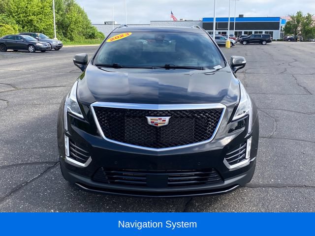 Used 2023 Cadillac XT5 Sportv w/ Technology Package AWD/4WD image 2