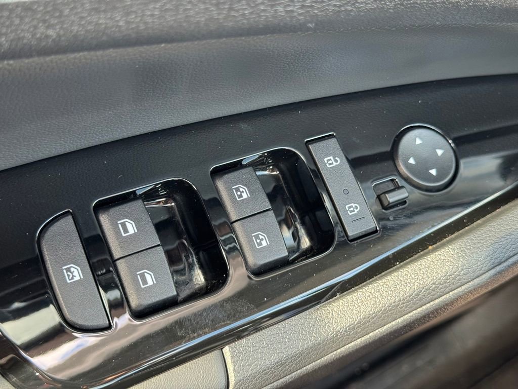 Certified 2025 Kia Sportage EX image 18