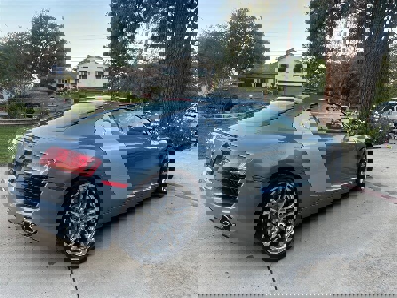 Used 2009 Audi R8 V8 w/ Enhanced Leather Pkg image 8