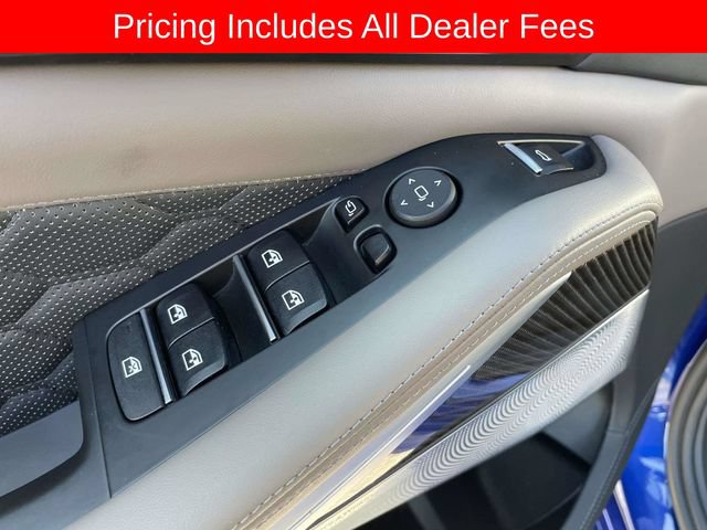 Used 2022 BMW X5 M w/ Competition Package AWD/4WD image 19