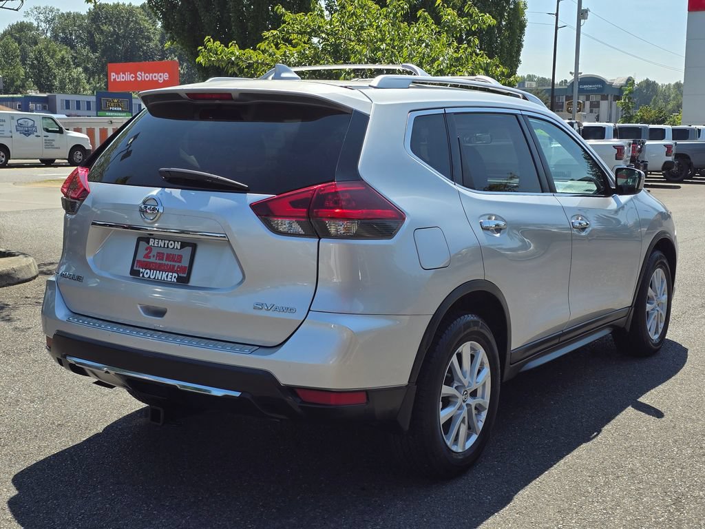Used 2018 Nissan Rogue SV AWD/4WD image 5