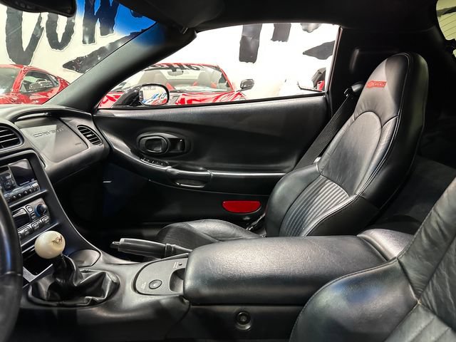 Used 2003 Chevrolet Corvette Z06 w/ Memory Package, 3 Drivers RWD image 11