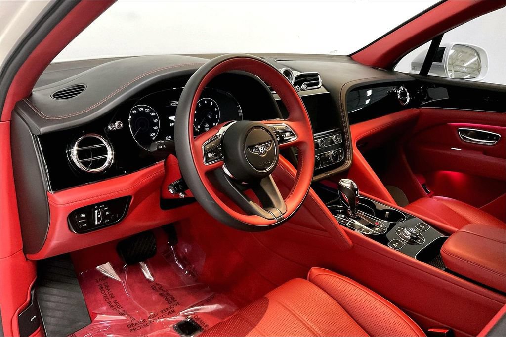 Used 2022 Bentley Bentayga AWD/4WD image 7