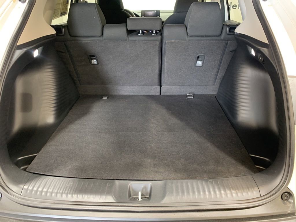 Used 2025 Honda HR-V LX image 17