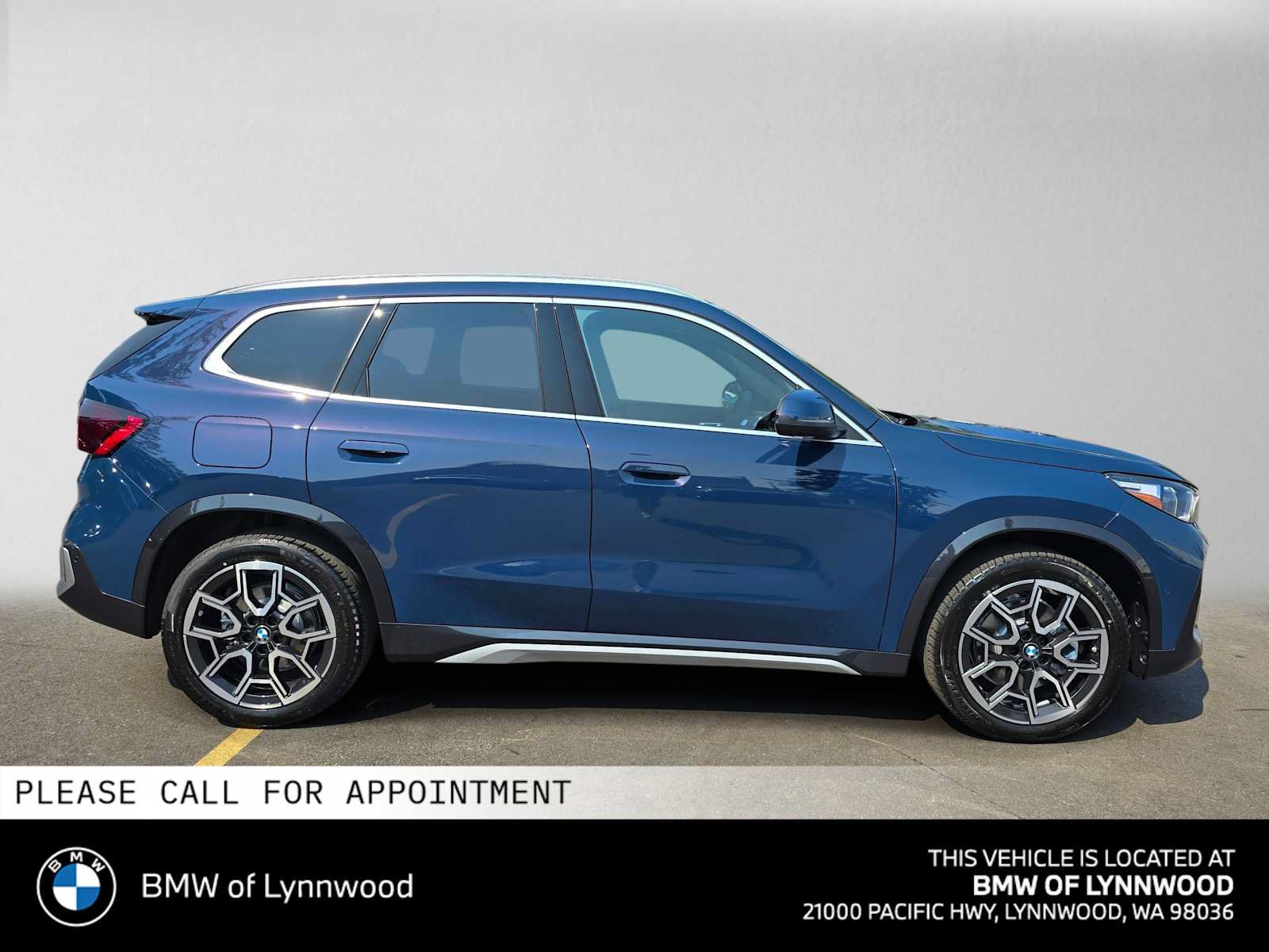 New 2026 BMW X1 xDrive28i w/ Convenience Package AWD/4WD image 2