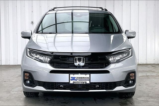 Certified 2026 Honda Odyssey Touring image 3