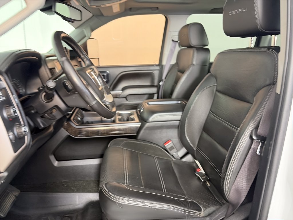 Used 2015 GMC Sierra 2500 Denali w/ Duramax Plus Package AWD/4WD image 11