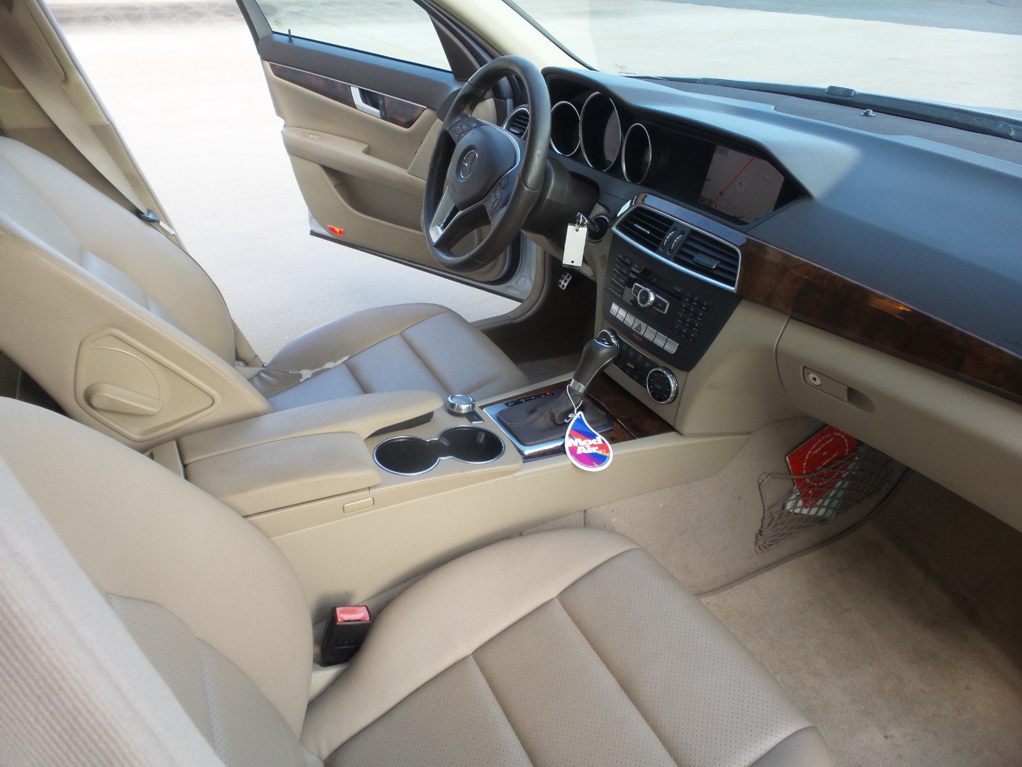 Used 2013 Mercedes-Benz C 250 Sedan image 60