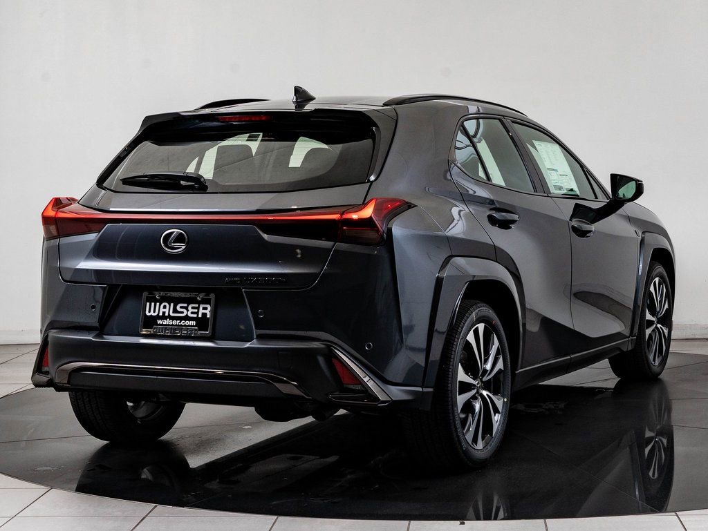 New 2026 Lexus UX 300h AWD image 10