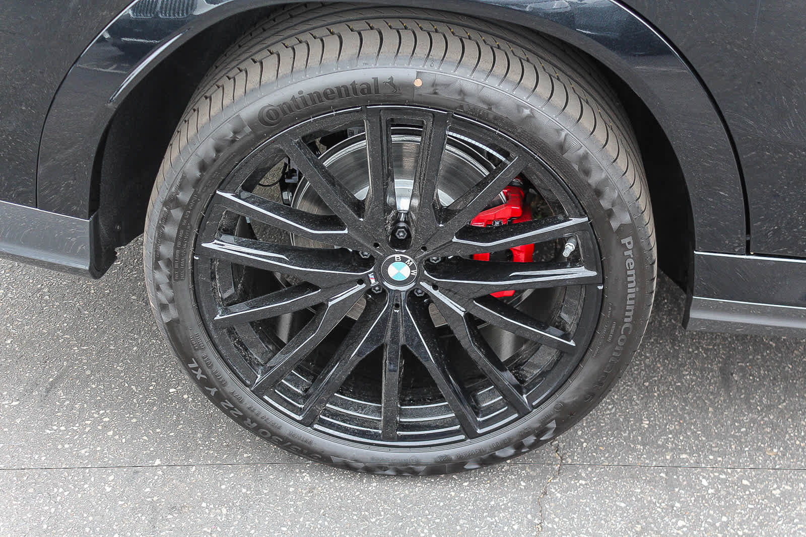 New 2027 BMW X6 xDrive40i w/ Executive Package AWD/4WD image 8