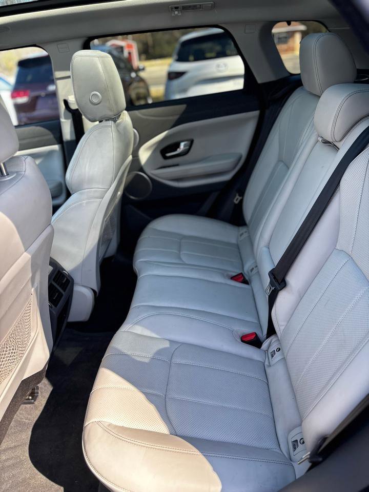 Used 2017 Land Rover Range Rover Evoque HSE AWD/4WD image 9