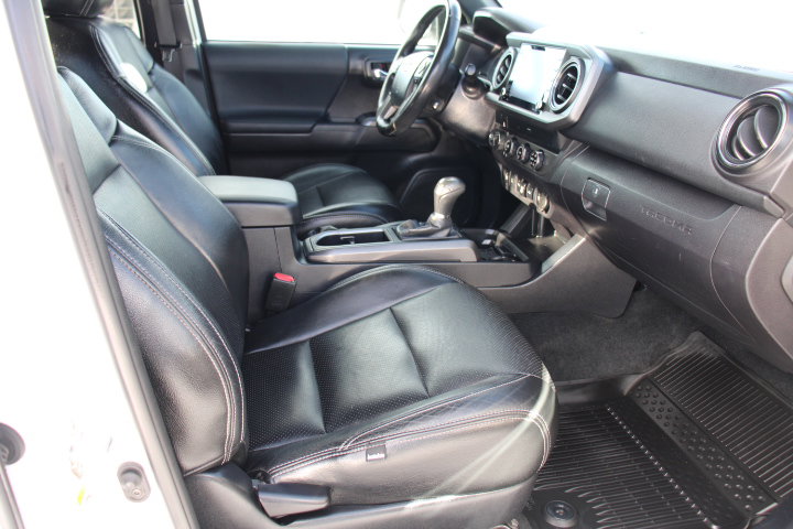 Certified 2020 Toyota Tacoma TRD Off-Road image 22