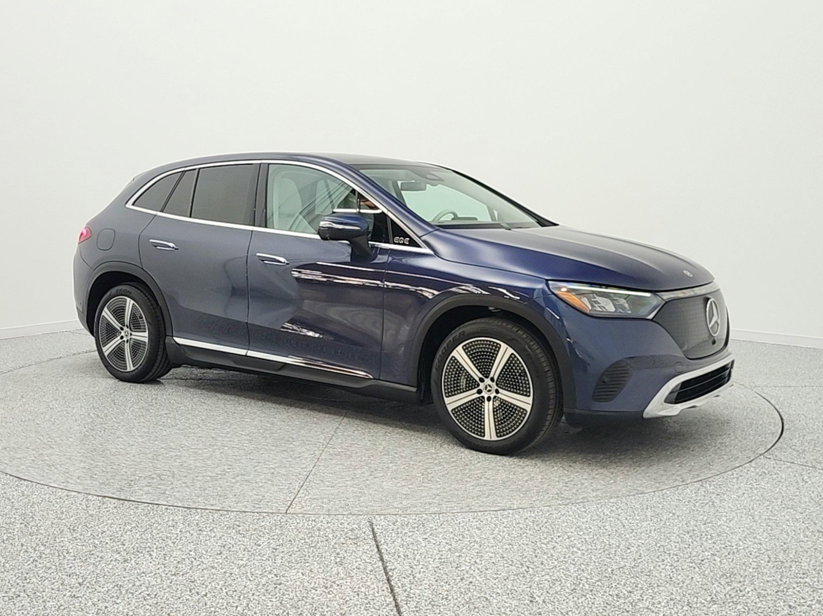 Used 2023 Mercedes-Benz EQE 350+ 4MATIC SUV image 3