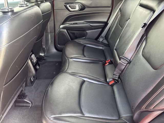Used 2023 Jeep Compass Limited image 16