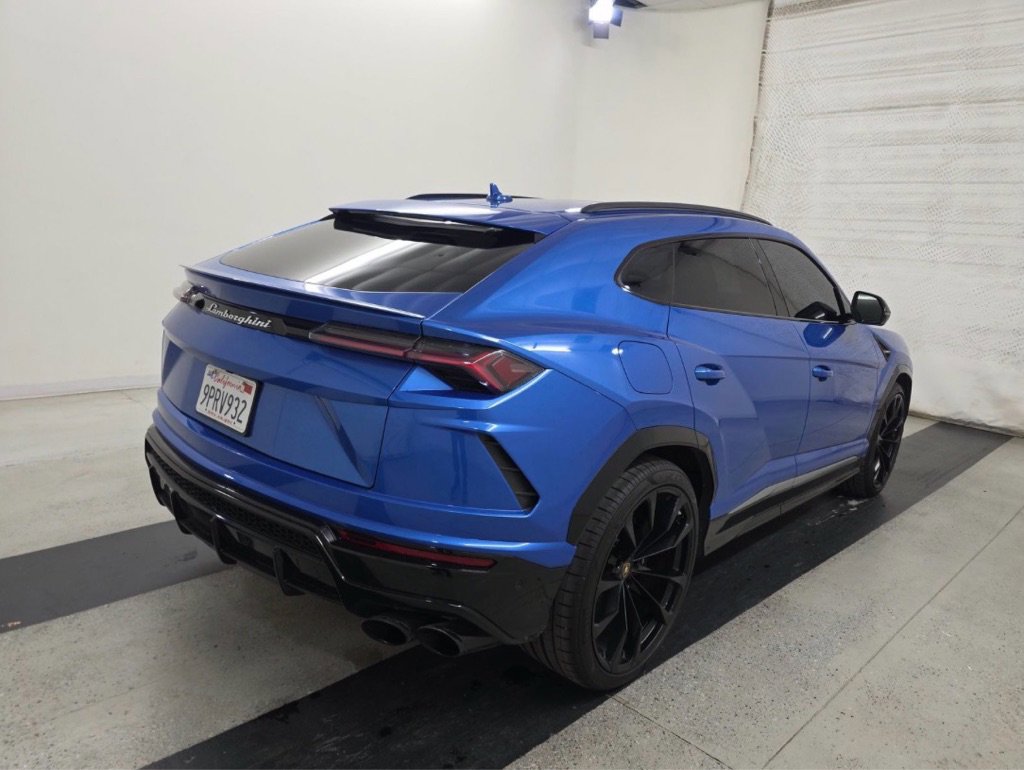 Used 2019 Lamborghini Urus AWD/4WD image 4