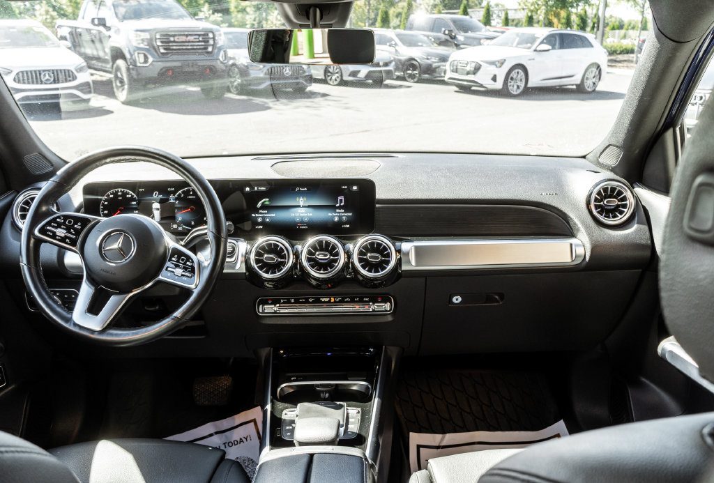 Used 2023 Mercedes-Benz GLB 250 4MATIC image 7