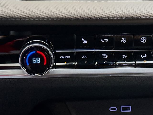 New 2026 Chevrolet Equinox LT w/ Convenience Package II image 22