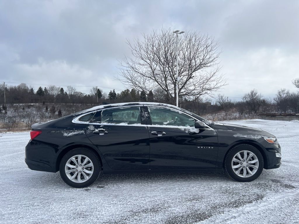 Used 2024 Chevrolet Malibu LT image 3