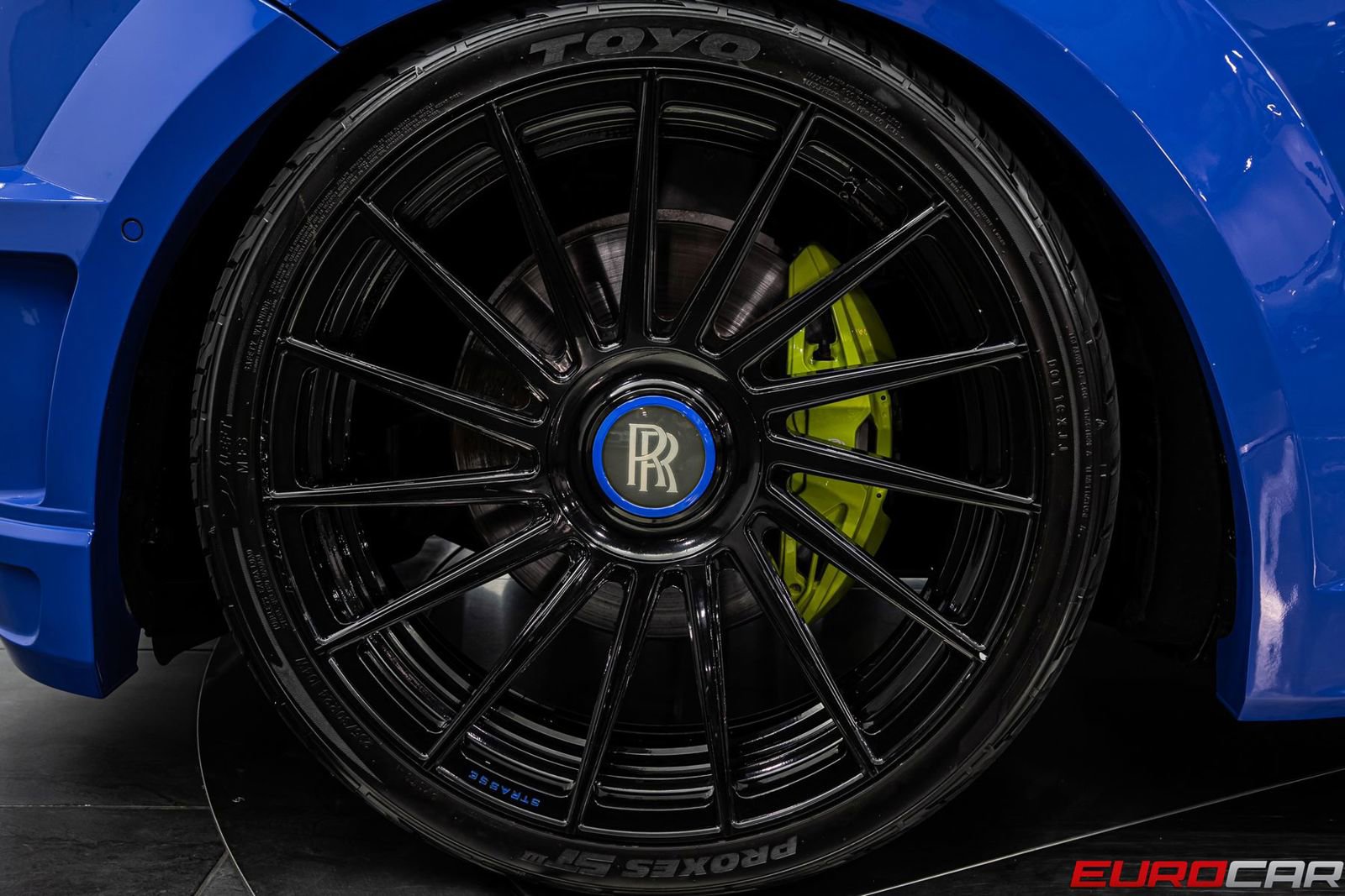 Used 2021 Rolls-Royce Cullinan Black Badge image 24