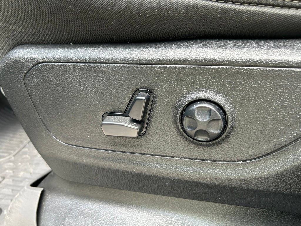 Certified 2021 RAM 1500 Big Horn RWD image 16