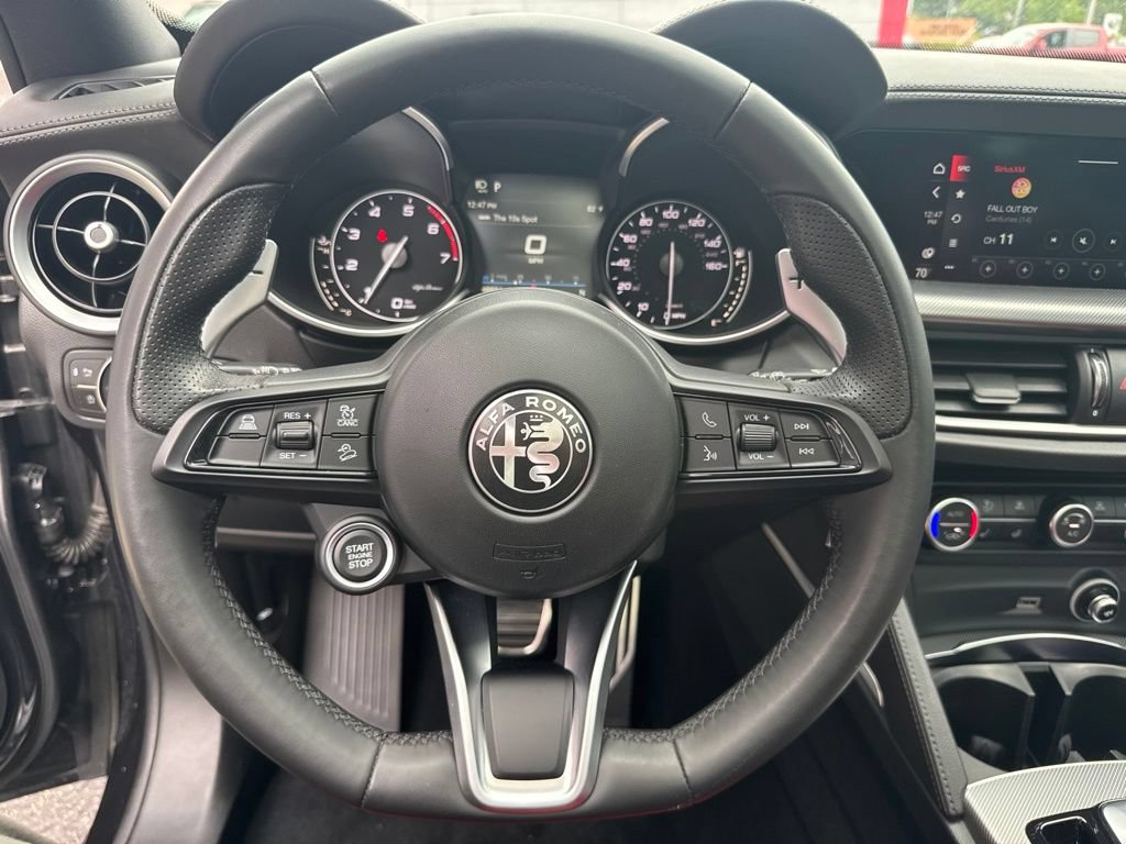 Used 2023 Alfa Romeo Stelvio Veloce AWD/4WD image 35