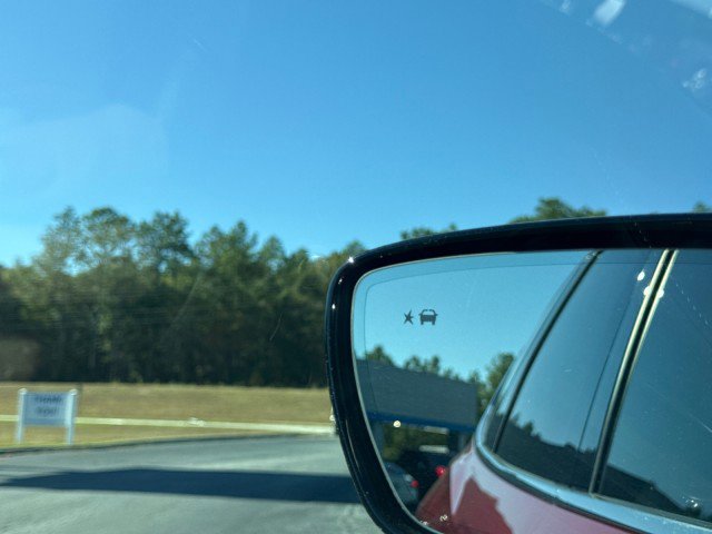 Used 2023 Buick Enclave Essence w/ Experience Buick Package image 35