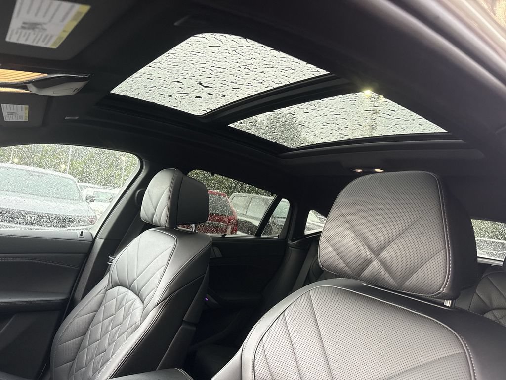 Used 2023 BMW X6 xDrive40i w/ Executive Package AWD/4WD image 16