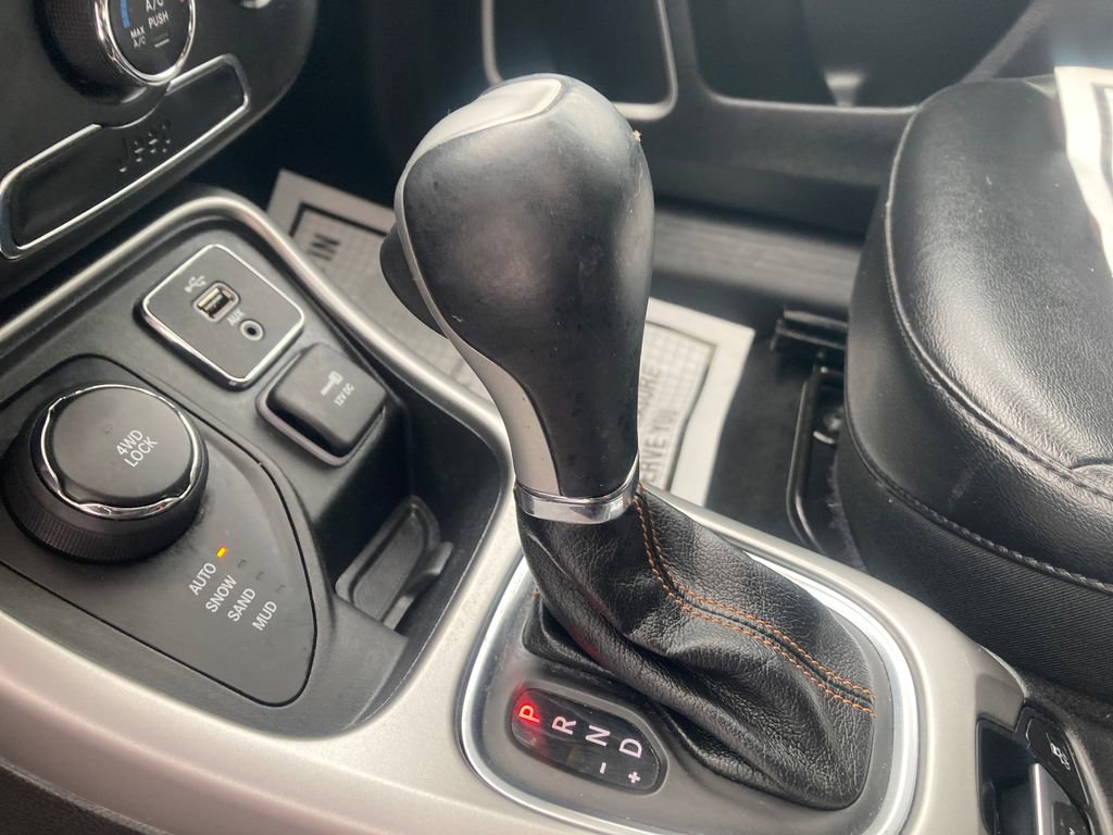 Used 2018 Jeep Compass Latitude image 28