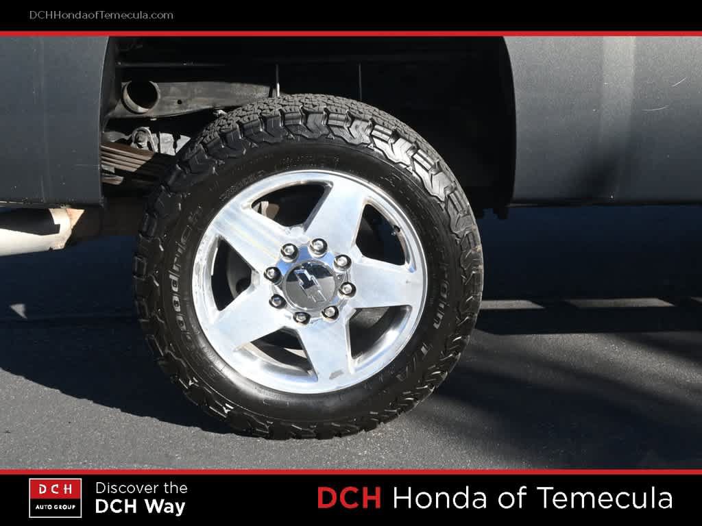 Used 2011 Chevrolet Silverado 2500 LTZ w/ LPO, On The Job Package AWD/4WD image 22