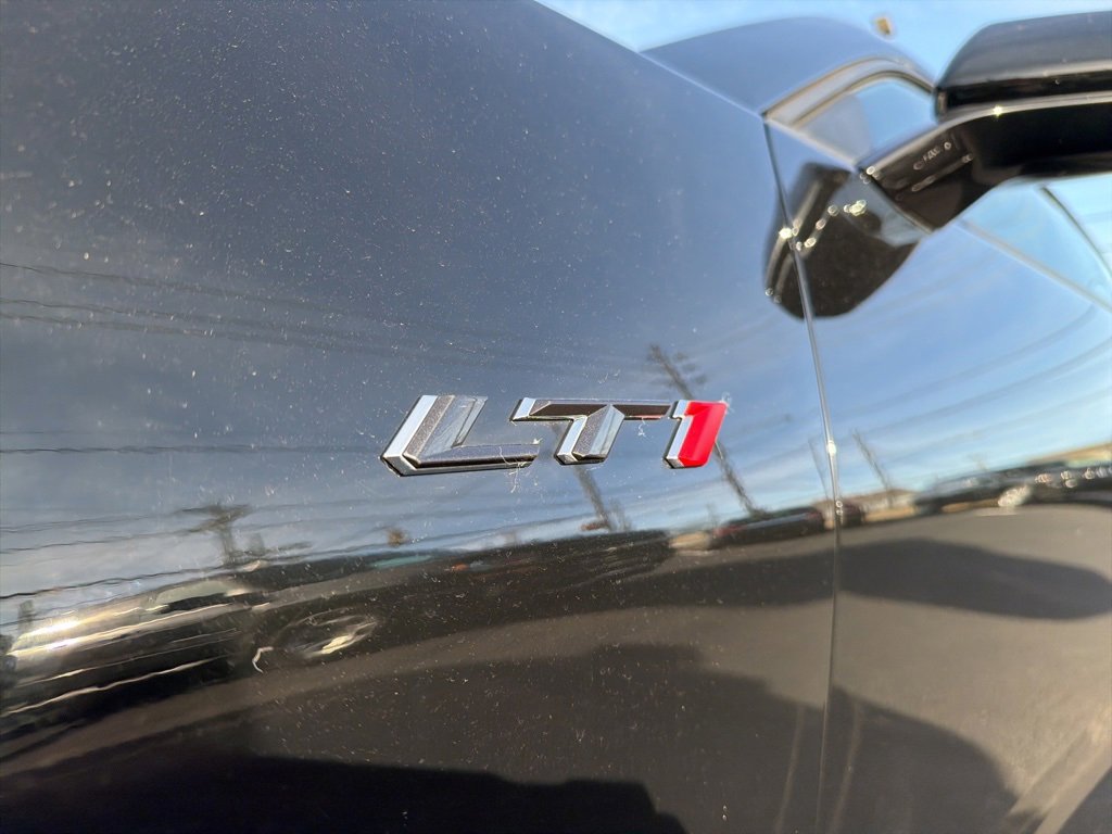 Used 2020 Chevrolet Camaro LT image 10