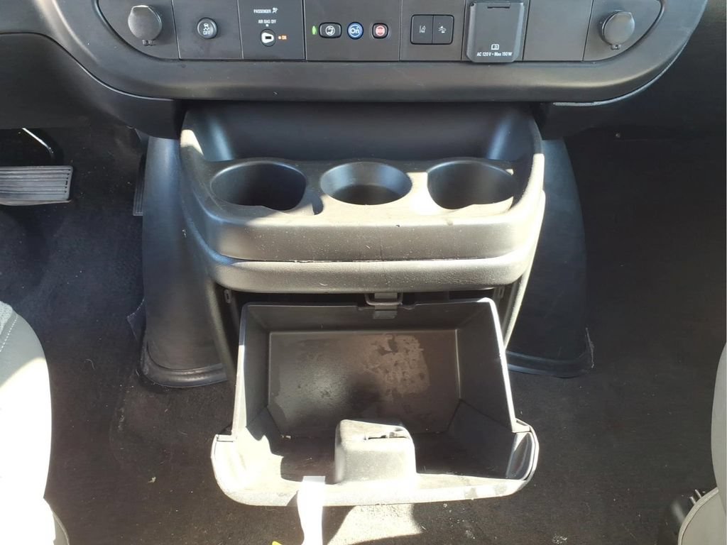 Used 2025 Chevrolet Express 3500 LT w/ LT Preferred Equipment Group RWD image 32