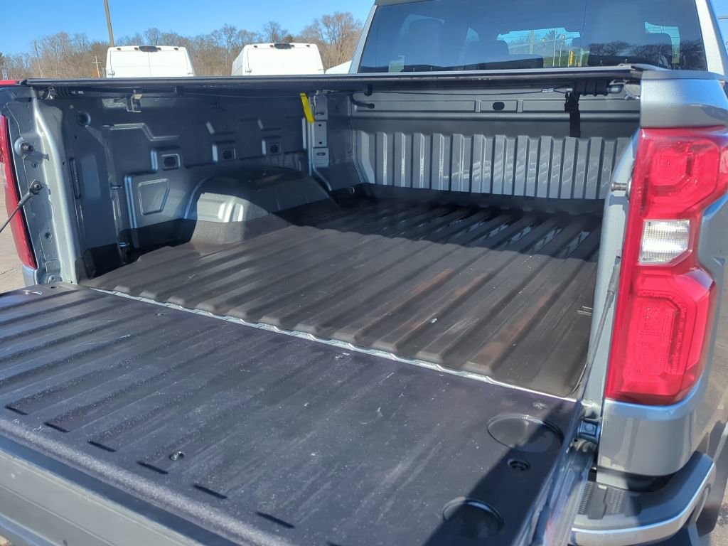 Used 2023 Chevrolet Silverado 1500 LTZ image 10
