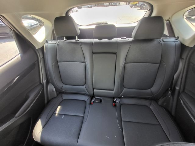 Certified 2025 Kia Seltos EX FWD image 11