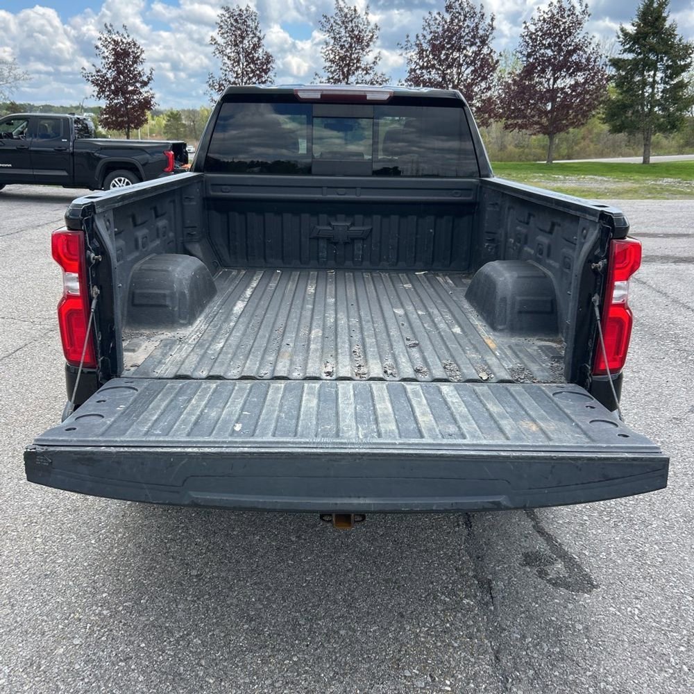 Used 2019 Chevrolet Silverado 1500 RST w/ True North Edition AWD/4WD image 17