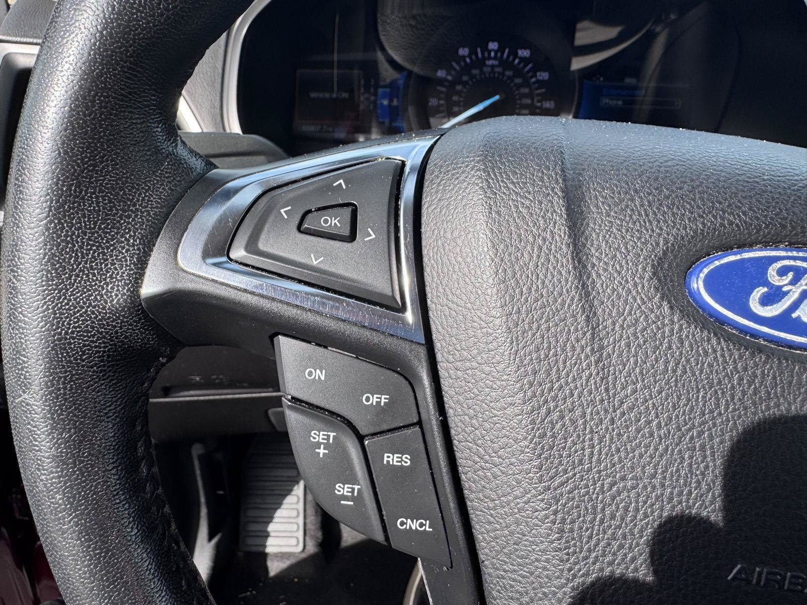 Used 2022 Ford Edge SEL w/ Convenience Package AWD/4WD image 15