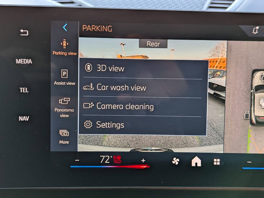 New 2026 BMW X2 xDrive28i w/ Technology Package AWD/4WD image 21