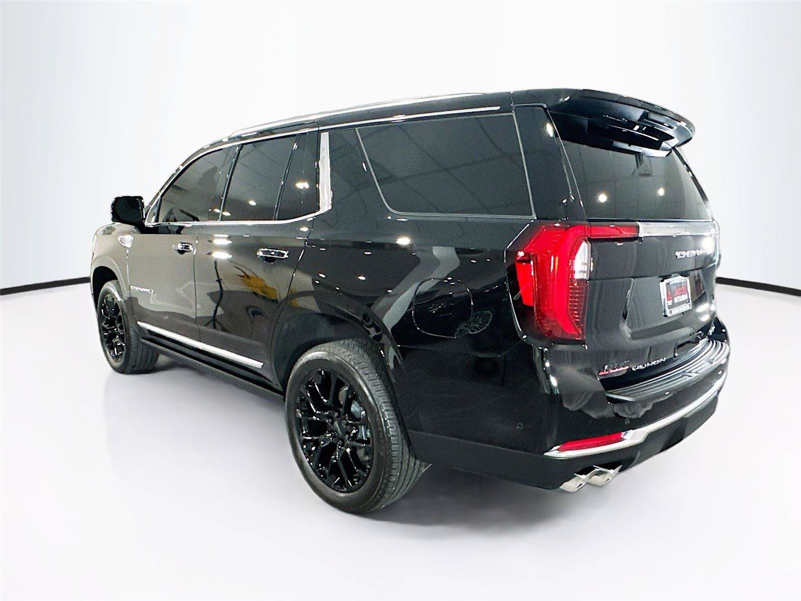 Used 2026 GMC Yukon Denali w/ Sun & Power Step Package AWD/4WD image 31