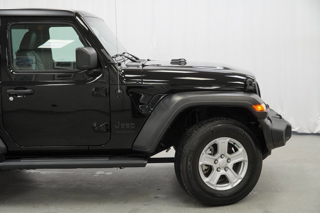 Certified 2022 Jeep Wrangler Sport S image 10