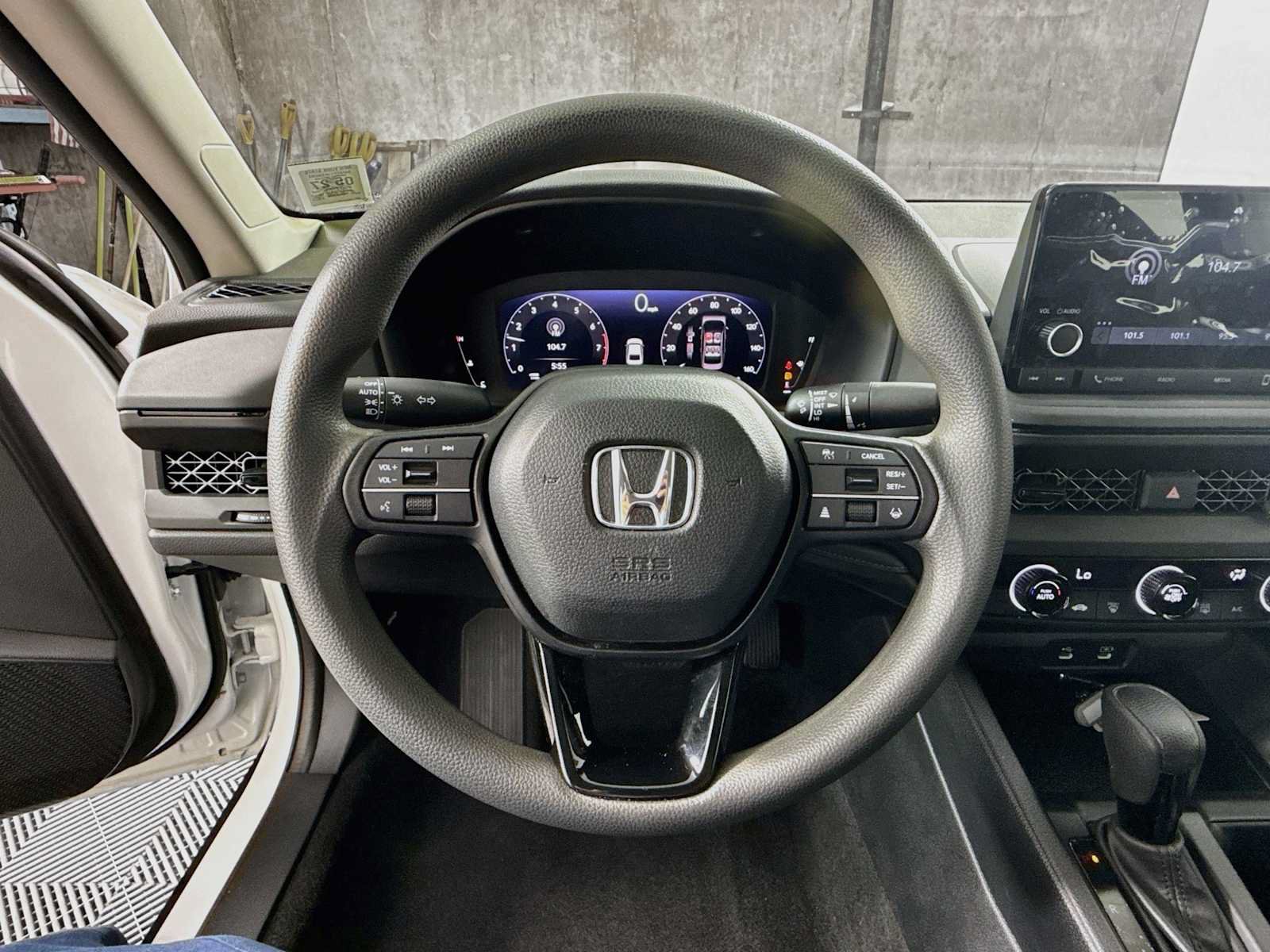 Used 2023 Honda Accord LX image 9