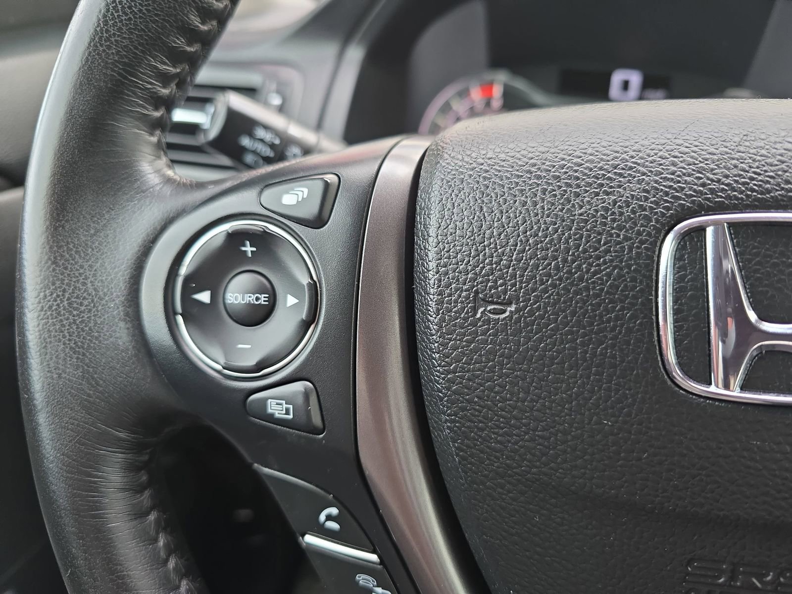 Certified 2019 Honda Ridgeline RTL-T image 18