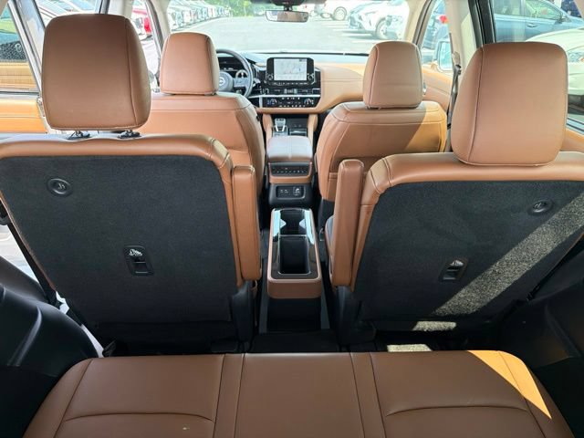 Used 2025 Nissan Pathfinder Platinum AWD/4WD image 34
