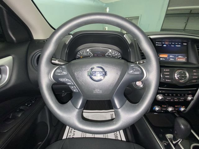 Used 2019 Nissan Pathfinder S image 14