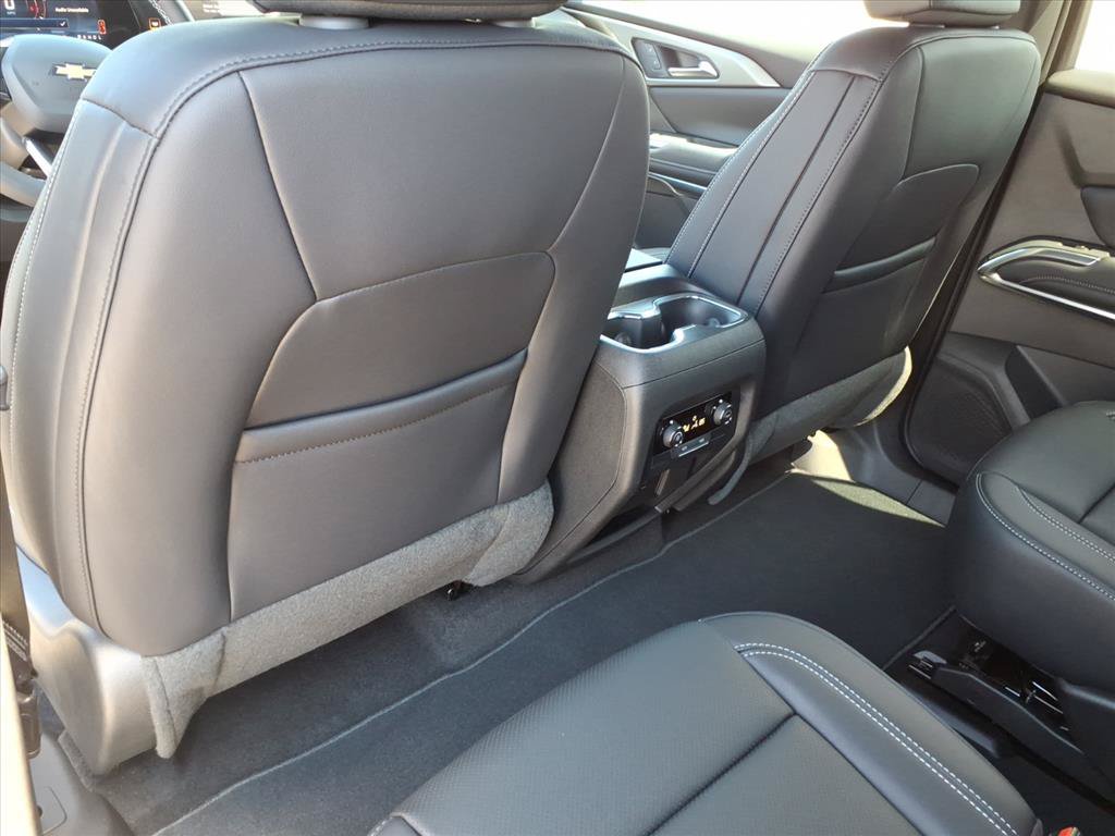 New 2026 Chevrolet Traverse LT w/ Driver Confidence Package AWD/4WD image 12