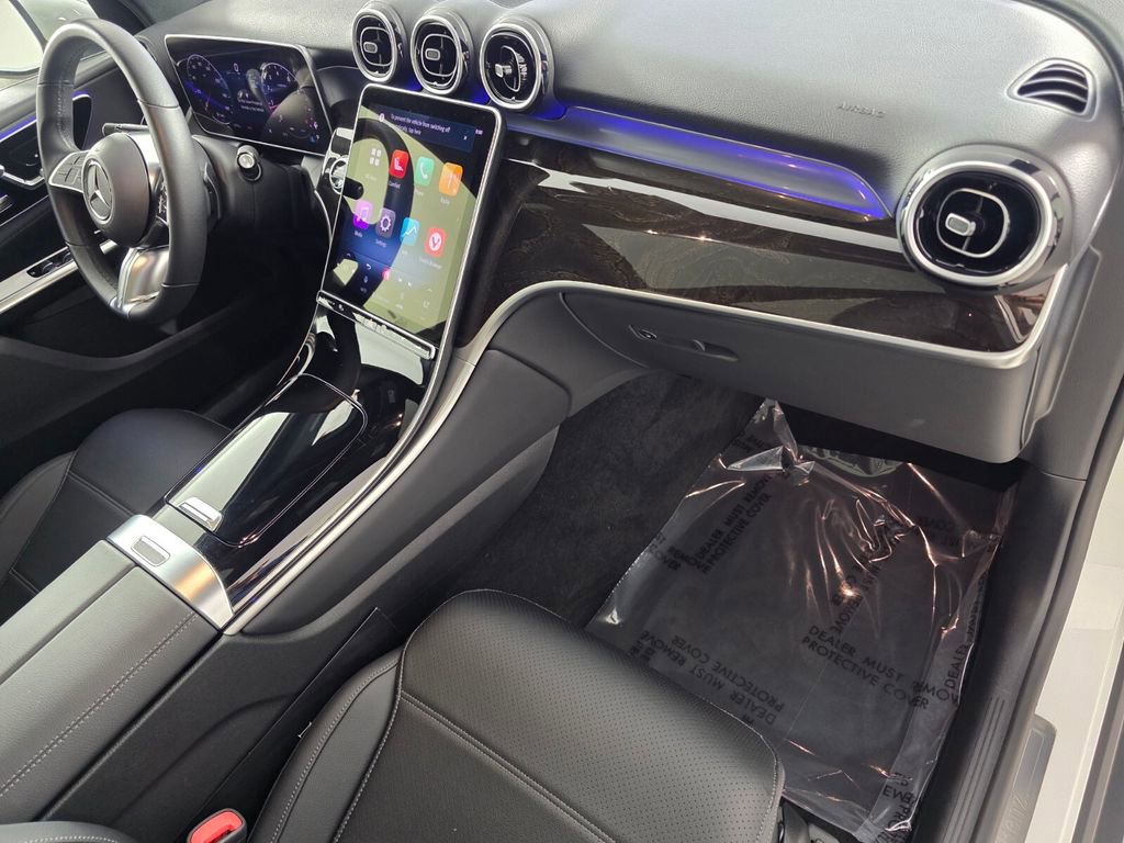 Certified 2025 Mercedes-Benz GLC 300 image 30